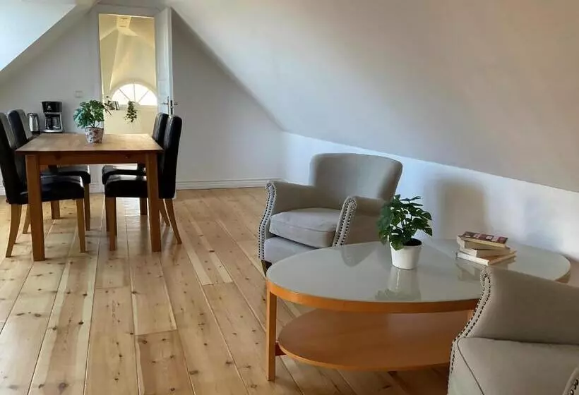 ペンション Norregård 1846