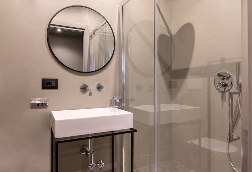 پانسیون The Couper Colonna