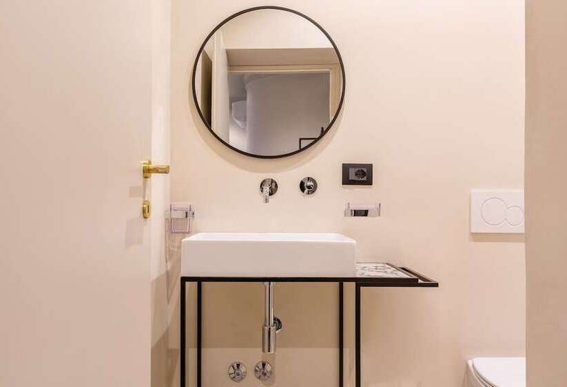 پانسیون The Couper Colonna