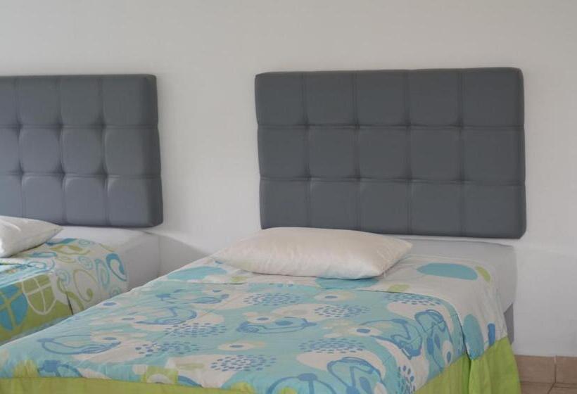 호스텔 Hostal Siberia Cuenca