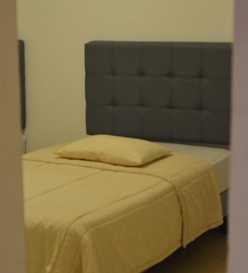 호스텔 Hostal Siberia Cuenca