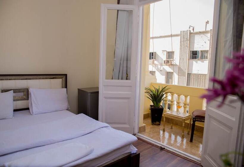 Bed and Breakfast Grand Talat Harb Plaza