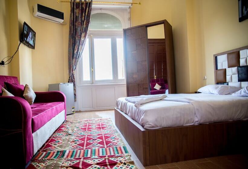 Bed and Breakfast Grand Talat Harb Plaza