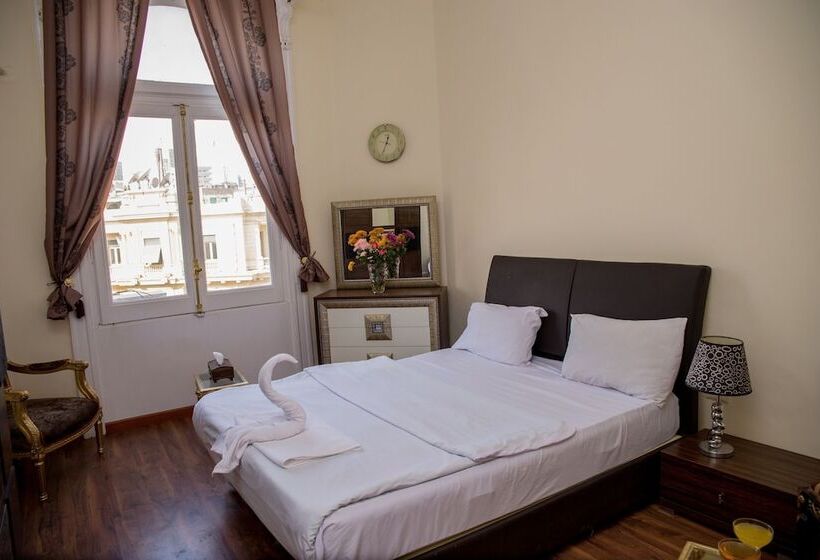 Bed and Breakfast Grand Talat Harb Plaza