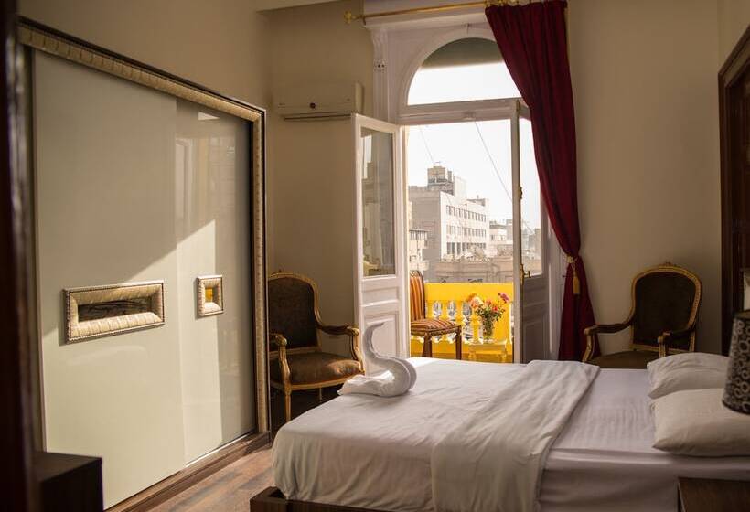 Bed and Breakfast Grand Talat Harb Plaza