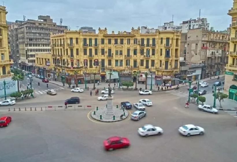 تختخواب و صبحانه Grand Talat Harb Plaza
