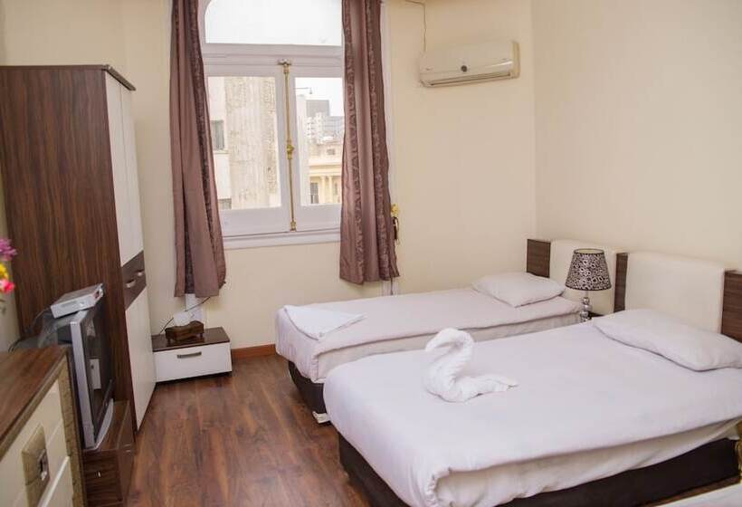 Bed and Breakfast Grand Talat Harb Plaza