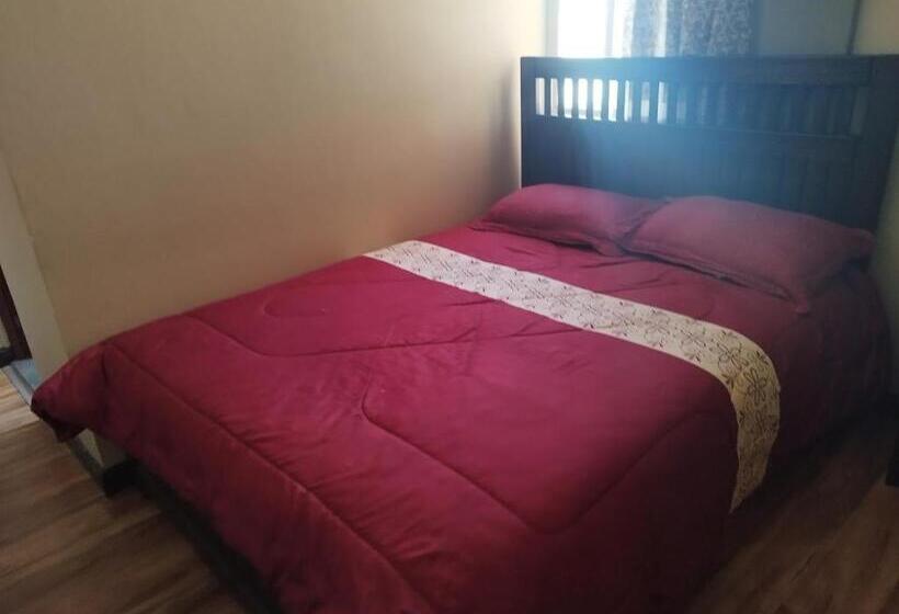 تختخواب و صبحانه Hostal Yokoso