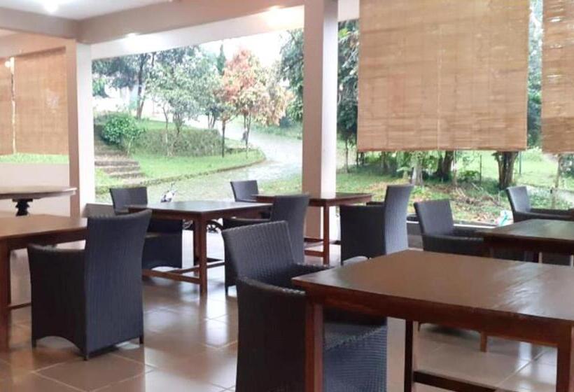 Hotel Bumi Ciboled Mitra Reddoorz Near Gerbang Tol Pamulihan