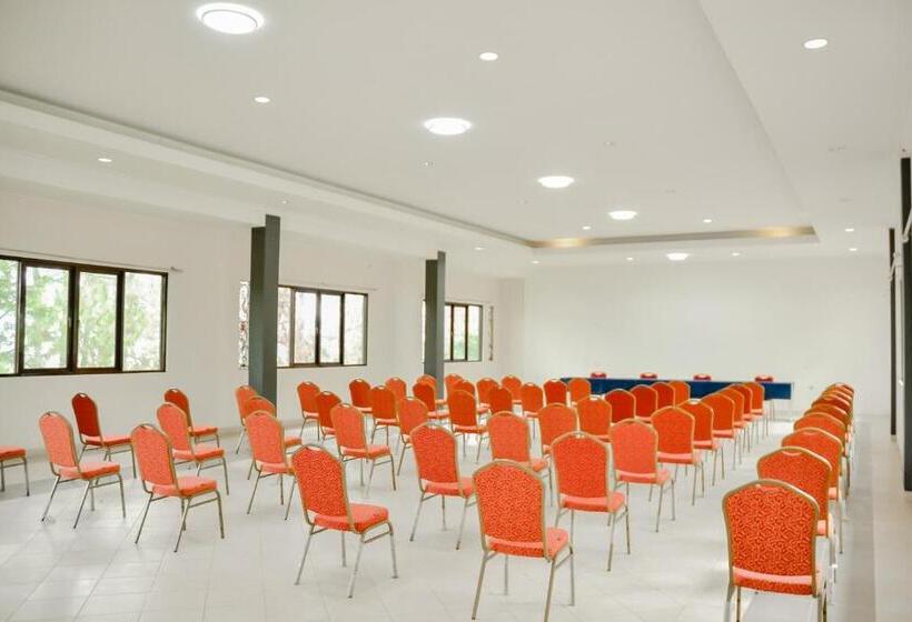 Hotel Bumi Ciboled Mitra Reddoorz Near Gerbang Tol Pamulihan