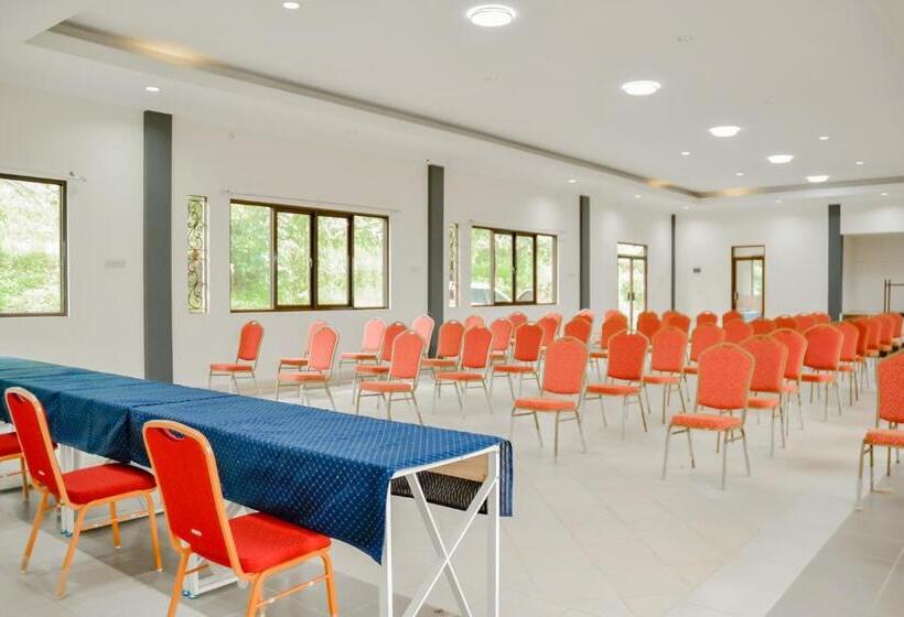 Hotel Bumi Ciboled Mitra Reddoorz Near Gerbang Tol Pamulihan