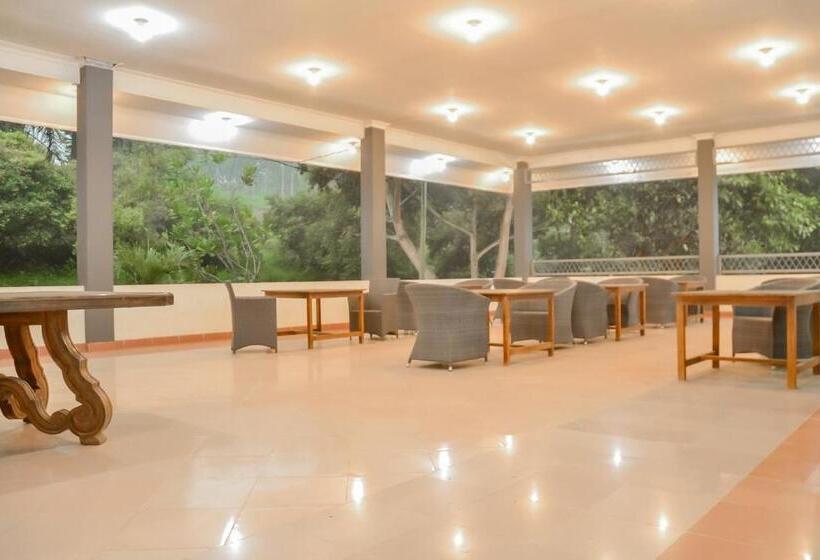 Otel Bumi Ciboled Mitra Reddoorz Near Gerbang Tol Pamulihan