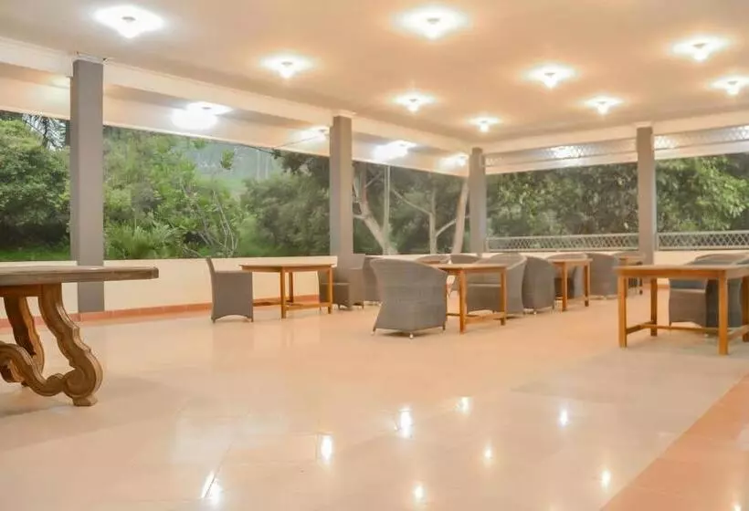 Hotelli Bumi Ciboled Mitra Reddoorz Near Gerbang Tol Pamulihan