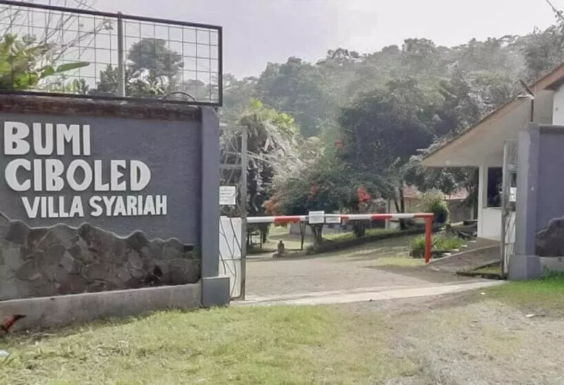 Hotelli Bumi Ciboled Mitra Reddoorz Near Gerbang Tol Pamulihan