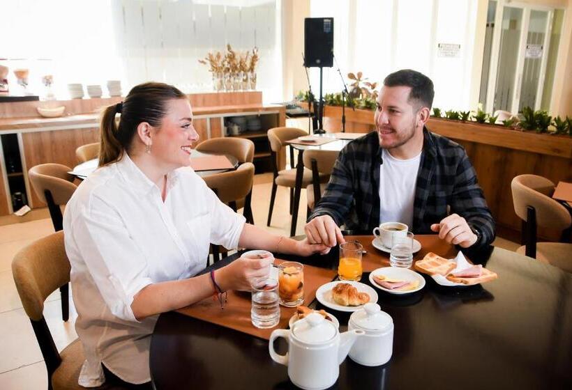 فندق Cálido Termal