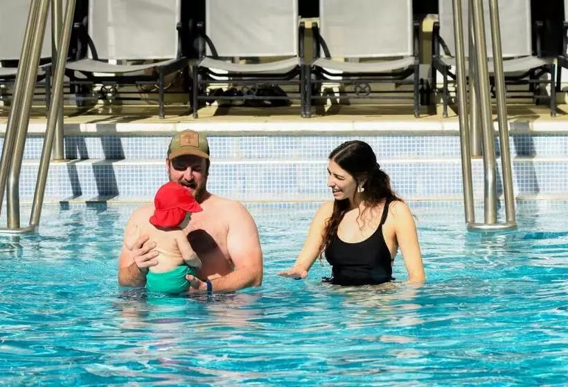 Hotelli Cálido Termal