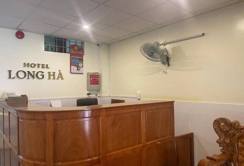 هتل Khách Sạn Long Hà