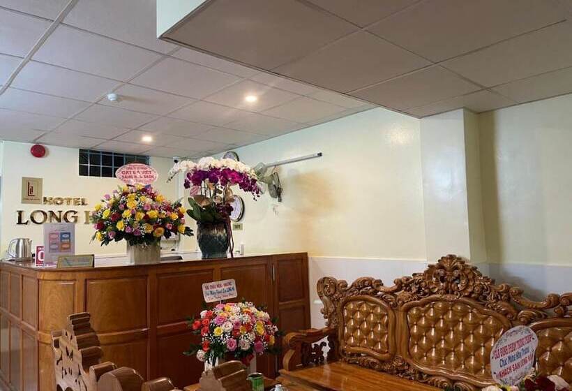 هتل Khách Sạn Long Hà