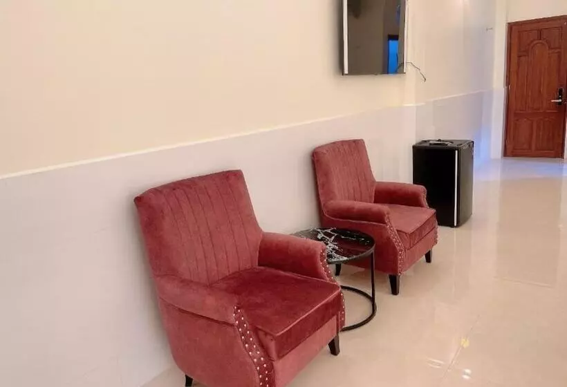 هتل Khách Sạn Long Hà