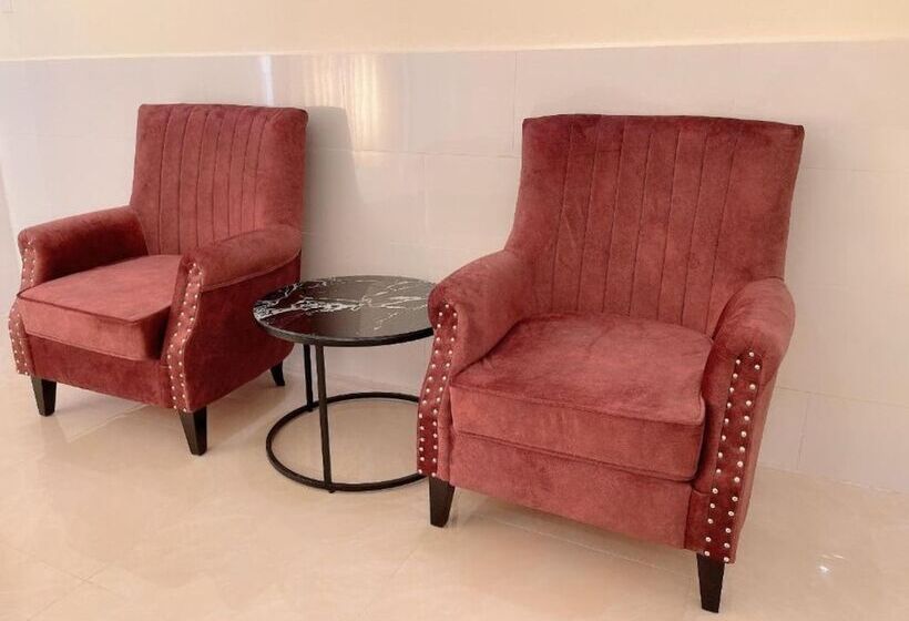 هتل Khách Sạn Long Hà