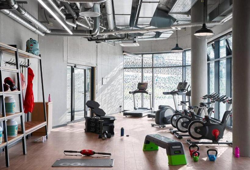 酒店 Moxy Cologne Bonn Airport