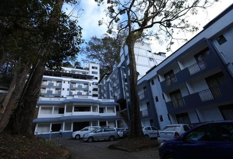 호텔 Munnar Black Forest Resort