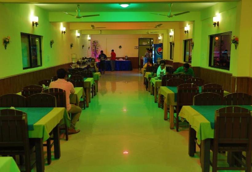 호텔 Munnar Black Forest Resort