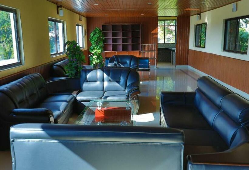 호텔 Munnar Black Forest Resort