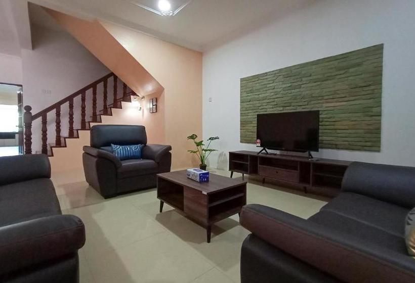 בית מלון כפרי Oyo 90216 Sunny Hill Homestay