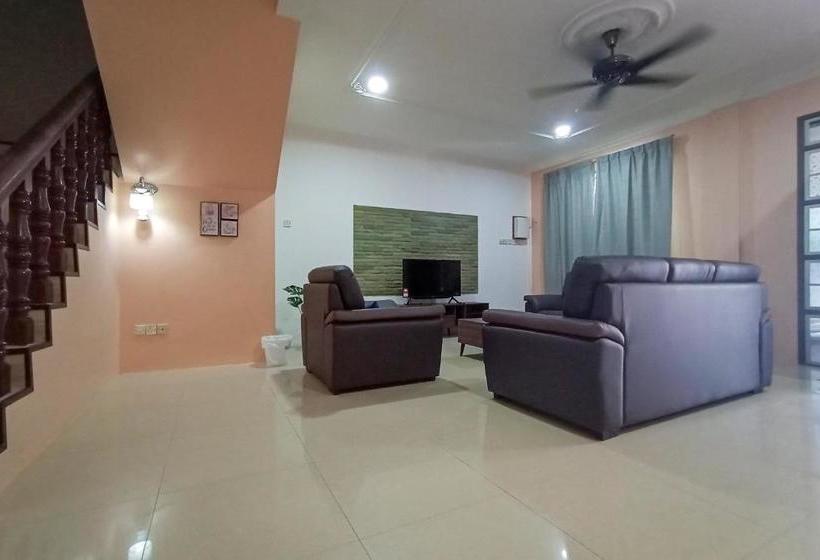 בית מלון כפרי Oyo 90216 Sunny Hill Homestay