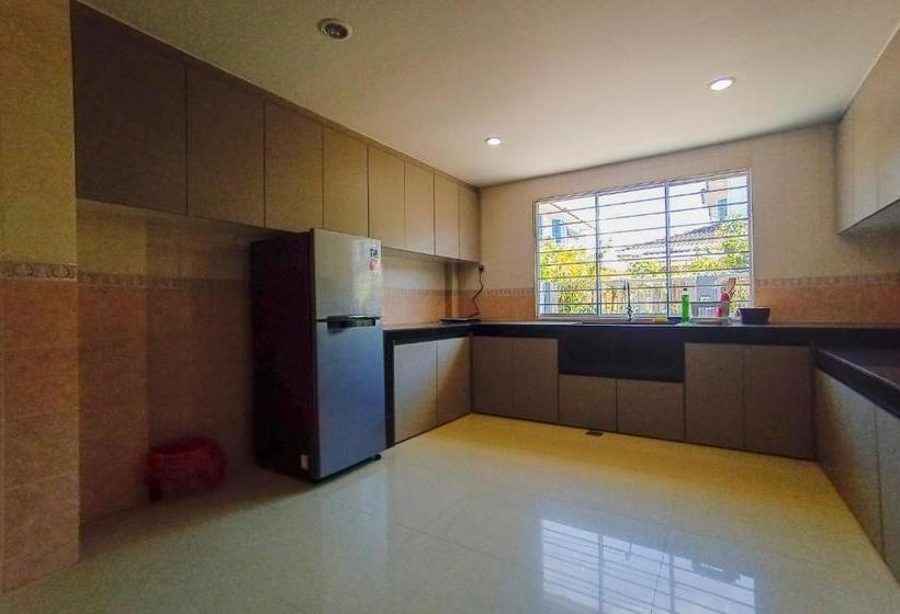 בית מלון כפרי Oyo 90216 Sunny Hill Homestay