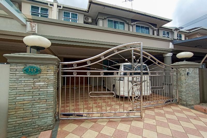 בית מלון כפרי Oyo 90216 Sunny Hill Homestay