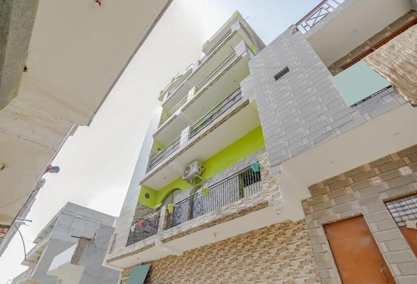 هتل Spot On Dream Residency