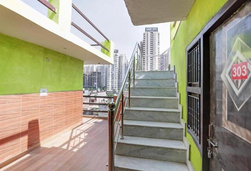 هتل Spot On Dream Residency