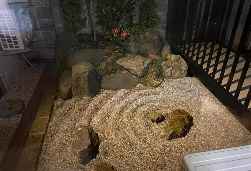 Majatalo 憩ikoi Guest House & Cafe Bar