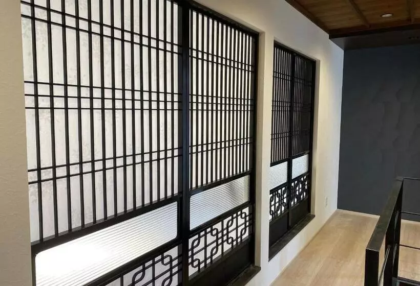 Majatalo 憩ikoi Guest House & Cafe Bar