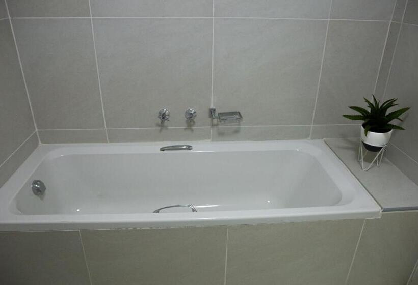 بنسيون The Living Collective Villa