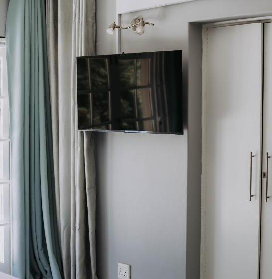 بنسيون The Living Collective Villa