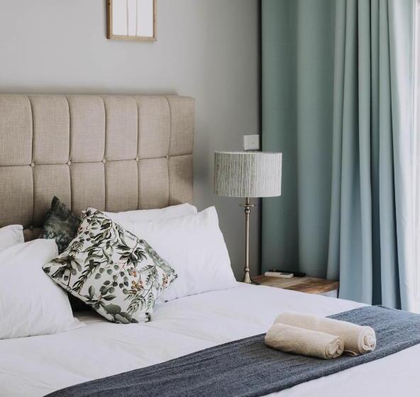 بنسيون The Living Collective Villa