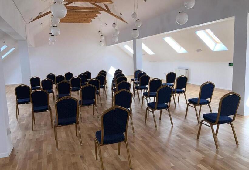 Pensiunea Salina Gymnasium