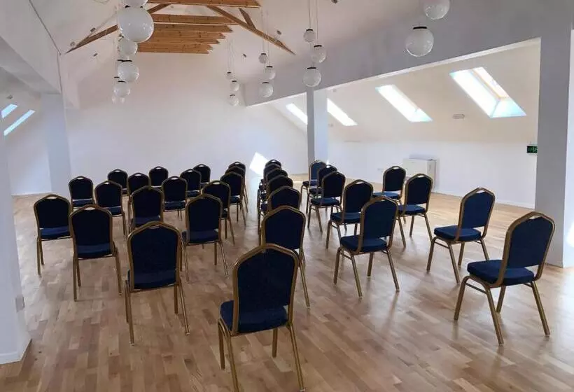 Pensiunea Salina Gymnasium