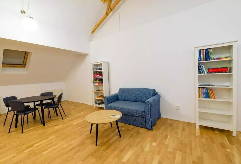 Pensiunea Salina Gymnasium