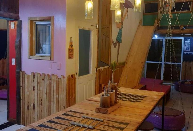 Albergue The Host Puerto Iguazú