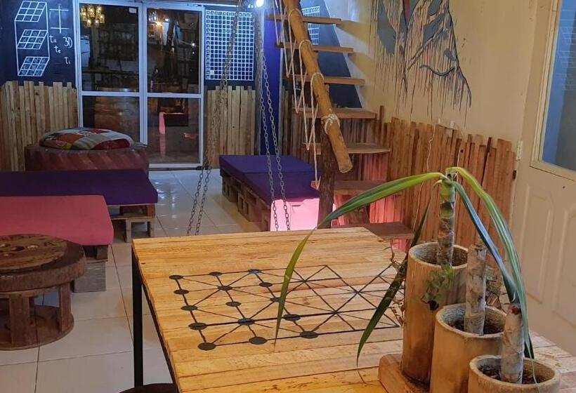 Albergue The Host Puerto Iguazú