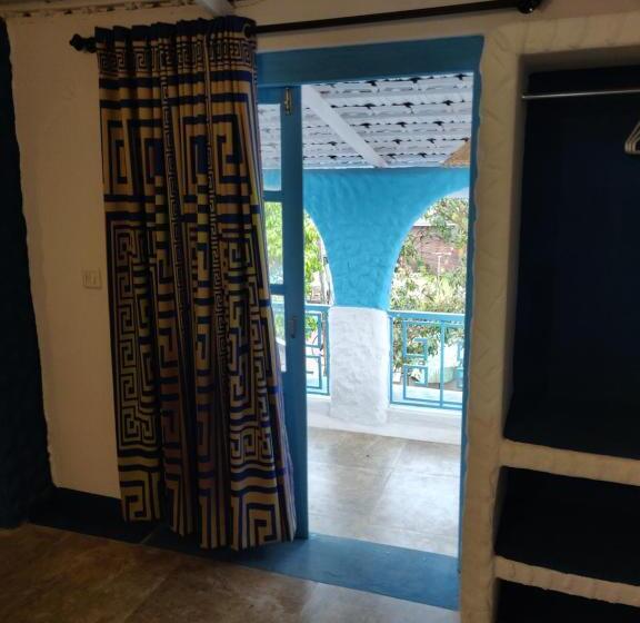 مبيت وإفطار Makarios Boutique