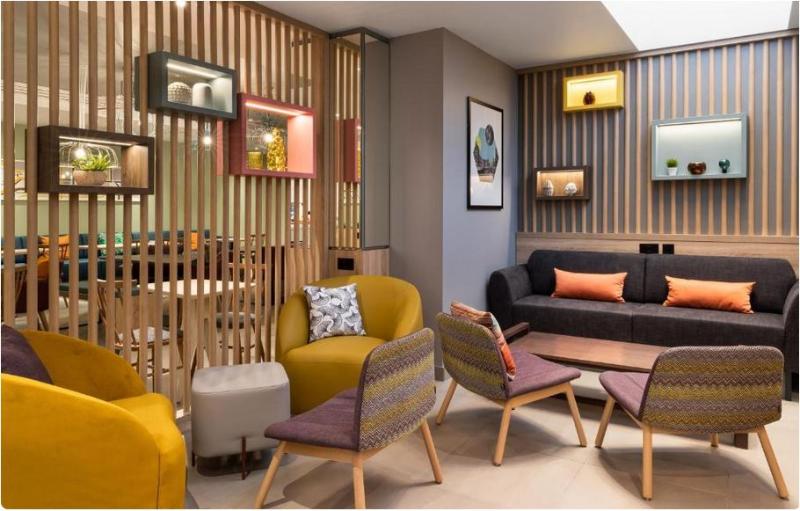 Отель Hampton By Hilton High Wycombe