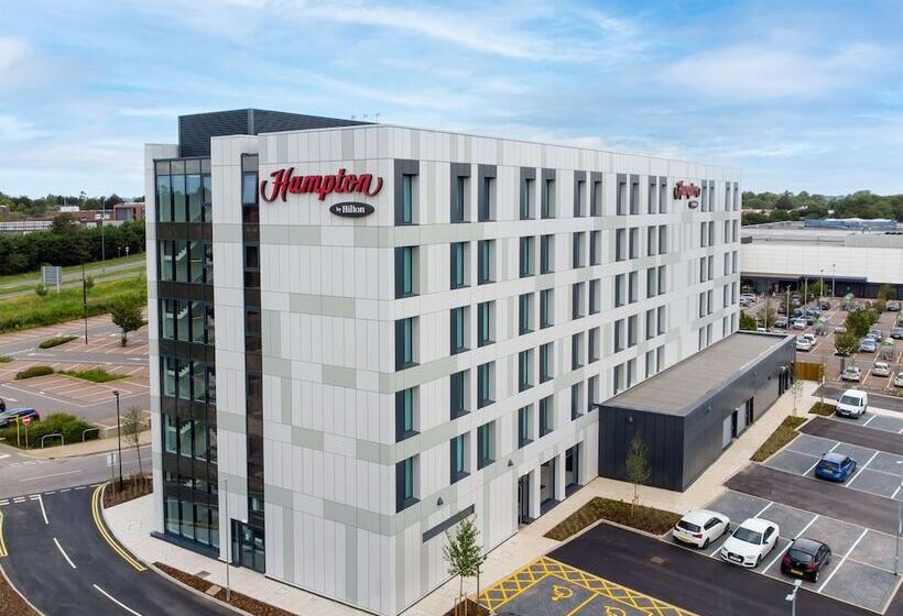 Отель Hampton By Hilton High Wycombe