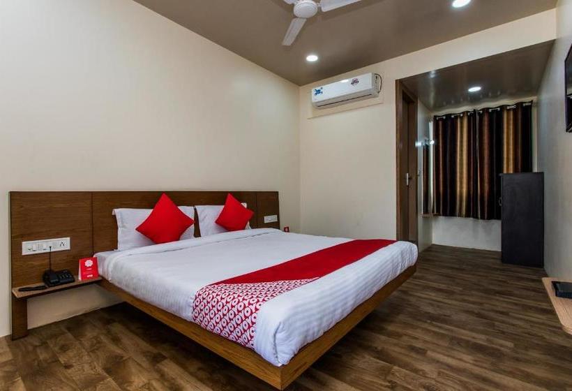 בית מלון כפרי Oyo 11929  Ridhi Sidhi