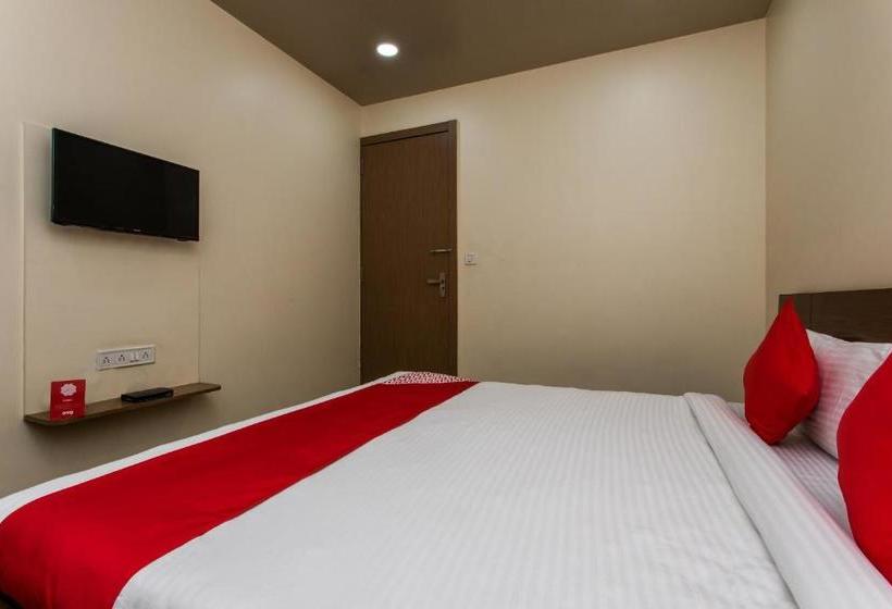 בית מלון כפרי Oyo 11929  Ridhi Sidhi