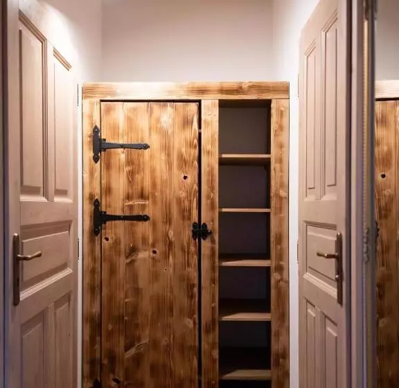 Majatalo Penzion V Poli